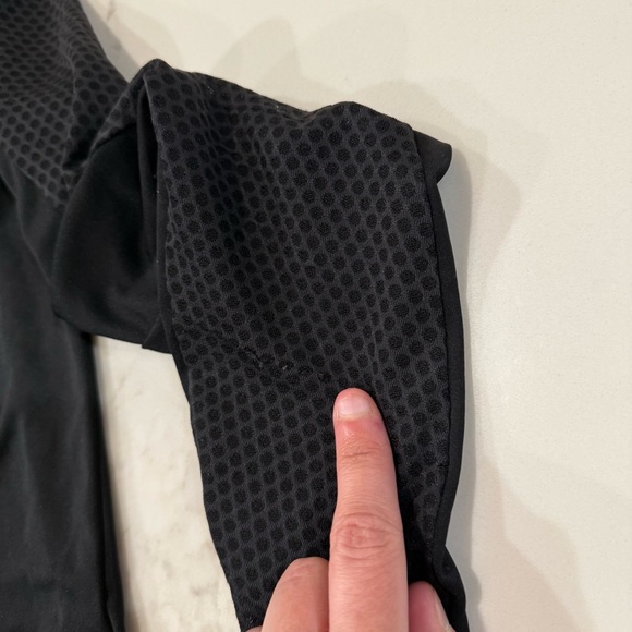 Nike Dri-FIT Long Sleeve Running Top Women’s Small Black Activewear Workout Gym - Picture 6 of 7